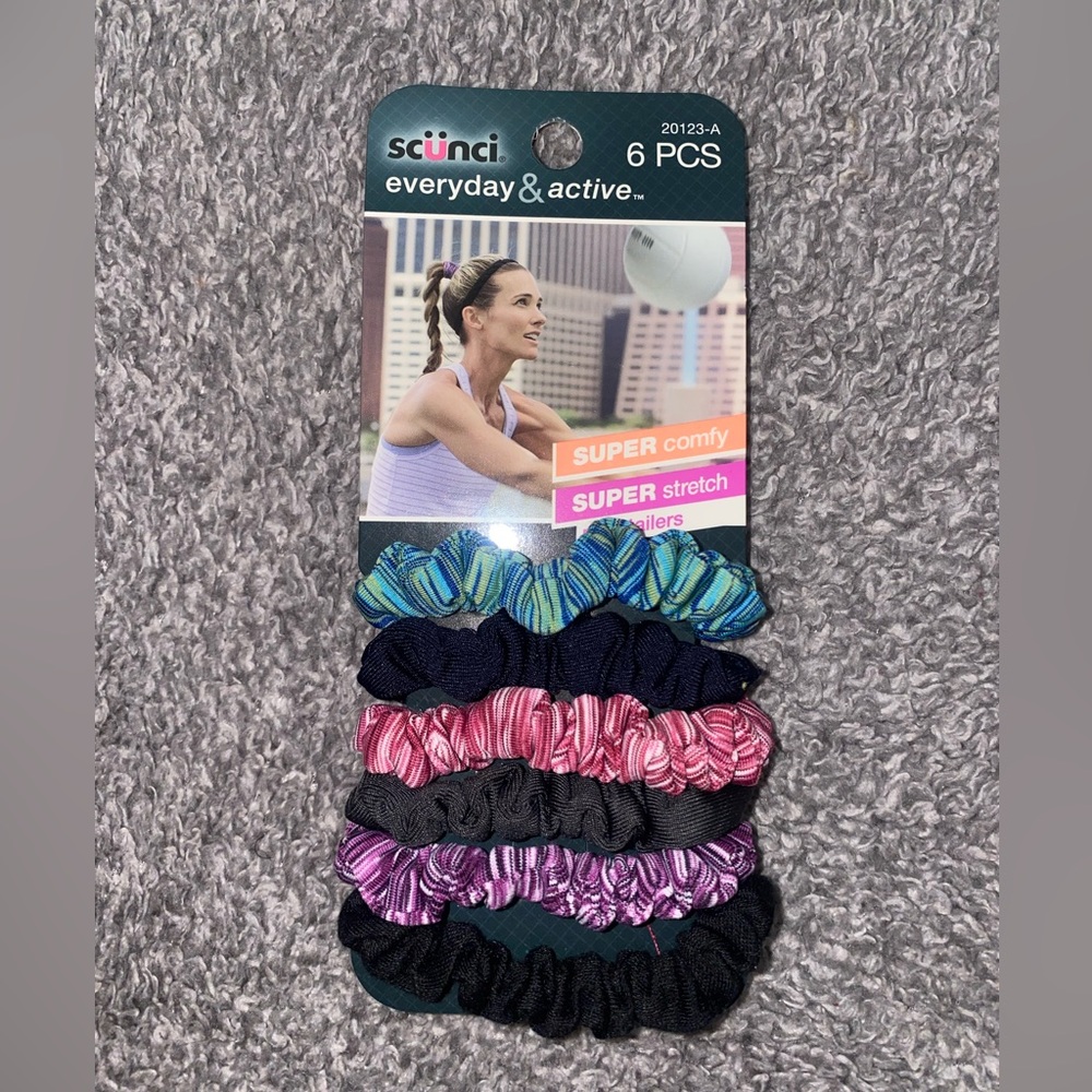NEW SCUNCI 6pcs  Multicolored Hair Ties, Scrunchies